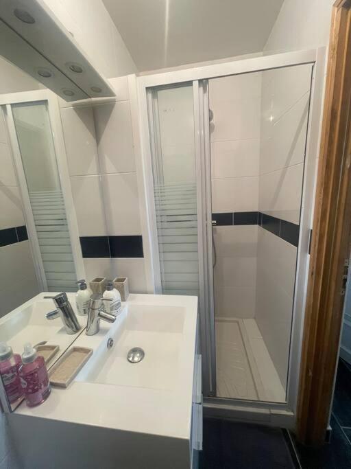 Ferienwohnung L8 - Villiers-Le-Bel Proche Roissy & Paris Exterior foto