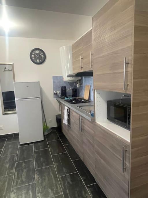 Ferienwohnung L8 - Villiers-Le-Bel Proche Roissy & Paris Exterior foto